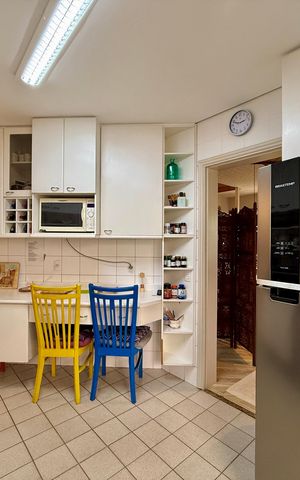 Apartamento à venda com 155m², 3 quartos e 3 vagas Apartamento à venda com 155m², 3 quartos e 3 vagasCozinha