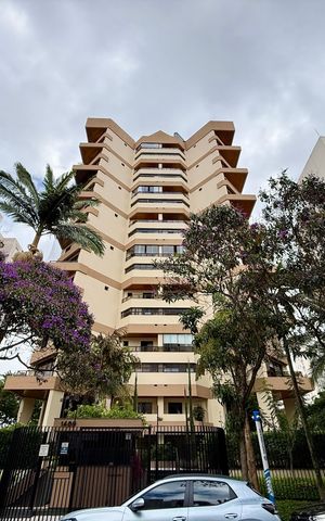Apartamento à venda com 155m², 3 quartos e 3 vagas Apartamento à venda com 155m², 3 quartos e 3 vagasFachada