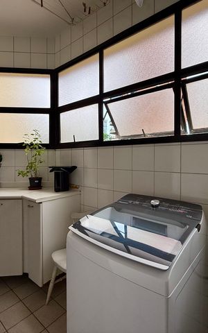 Apartamento à venda com 155m², 3 quartos e 3 vagas Apartamento à venda com 155m², 3 quartos e 3 vagasÁrea de Serviço