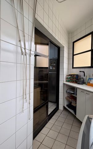 Apartamento à venda com 155m², 3 quartos e 3 vagas Apartamento à venda com 155m², 3 quartos e 3 vagasÁrea de Serviço