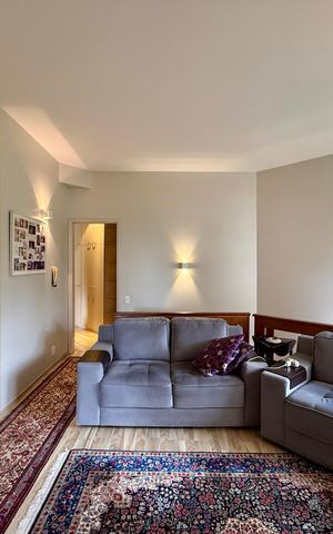 Apartamento à venda com 155m², 3 quartos e 3 vagas Apartamento à venda com 155m², 3 quartos e 3 vagasSala Íntima