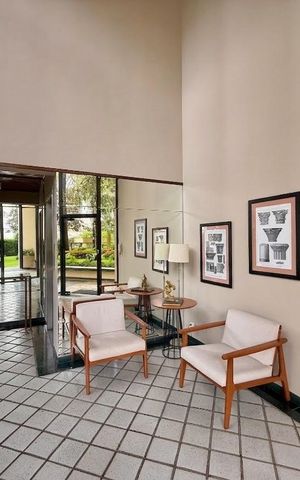 Apartamento à venda com 155m², 3 quartos e 3 vagas Apartamento à venda com 155m², 3 quartos e 3 vagasHall Social Bloco