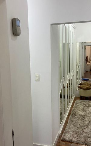 Apartamento à venda com 230m², 4 quartos e 4 vagas Apartamento à venda com 230m², 4 quartos e 4 vagasCorredor