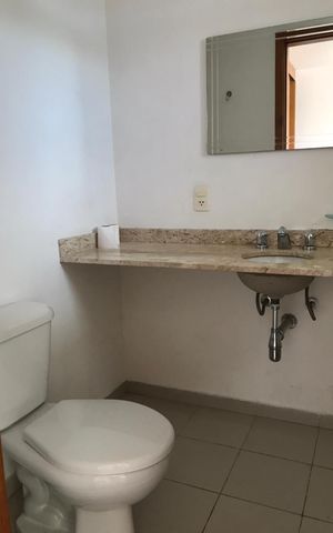 Apartamento à venda com 27m², 1 quarto e 1 vaga Apartamento à venda com 27m², 1 quarto e 1 vagaBanheiro