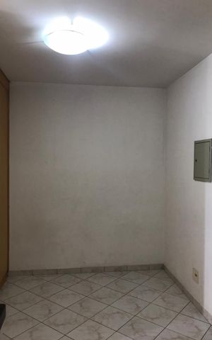 Apartamento à venda com 27m², 1 quarto e 1 vaga Apartamento à venda com 27m², 1 quarto e 1 vagaSala/Quarto