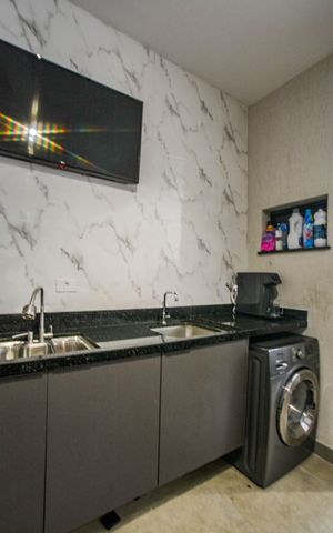 Casa à venda com 140m², 2 quartos e 2 vagas Casa à venda com 140m², 2 quartos e 2 vagasÁrea de Serviço