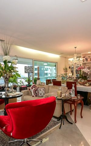 Apartamento para alugar com 211m², 3 quartos e 3 vagasSala