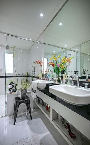 Apartamento para alugar com 211m², 3 quartos e 3 vagasBanheiro da Suíte  3