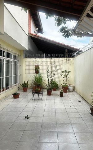 Casa para alugar com 175m², 6 quartos e 3 vagas