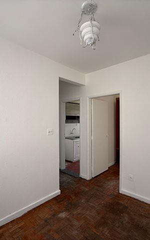 Apartamento à venda com 45m², 1 quarto e sem vaga Apartamento à venda com 45m², 1 quarto e sem vagaSala