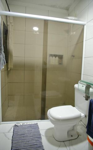 Casa à venda com 220m², 3 quartos e 2 vagasBanheiro Social