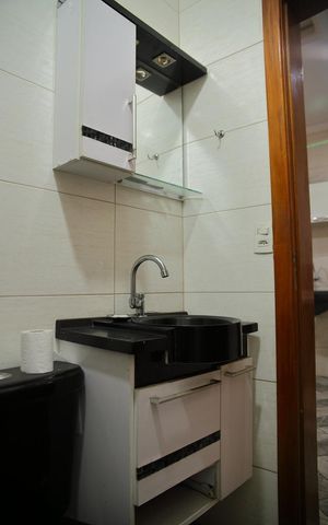 Casa à venda com 220m², 3 quartos e 2 vagasBanheiro da Área Convivência/Churrasqueira 