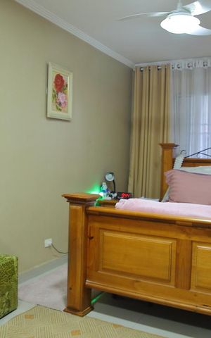 Casa à venda com 220m², 3 quartos e 2 vagasQuarto 2 