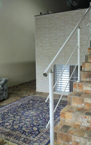 Casa à venda com 220m², 3 quartos e 2 vagasSala de convivência 