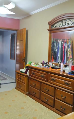 Casa à venda com 220m², 3 quartos e 2 vagasQuarto 2 