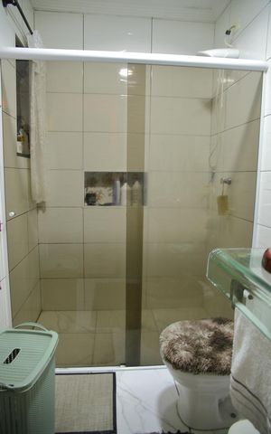 Casa à venda com 220m², 3 quartos e 2 vagasBanheiro Social ( sala/cozinha) 