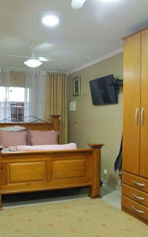 Casa à venda com 220m², 3 quartos e 2 vagasQuarto 2 