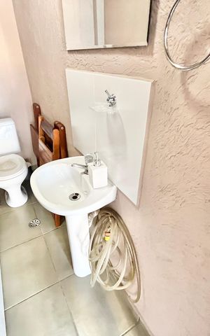 Apartamento à venda com 120m², 3 quartos e 2 vagas Apartamento à venda com 120m², 3 quartos e 2 vagasBanheiro da churrasqueira