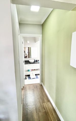 Apartamento à venda com 120m², 3 quartos e 2 vagas Apartamento à venda com 120m², 3 quartos e 2 vagasCorredor