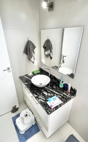 Apartamento à venda com 120m², 3 quartos e 2 vagas Apartamento à venda com 120m², 3 quartos e 2 vagasBanheiro 1