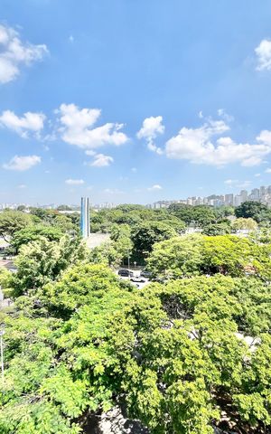 Apartamento à venda com 120m², 3 quartos e 2 vagas Apartamento à venda com 120m², 3 quartos e 2 vagasVaranda da Sala Vista