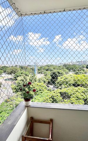 Apartamento à venda com 120m², 3 quartos e 2 vagas Apartamento à venda com 120m², 3 quartos e 2 vagasVaranda da Sala