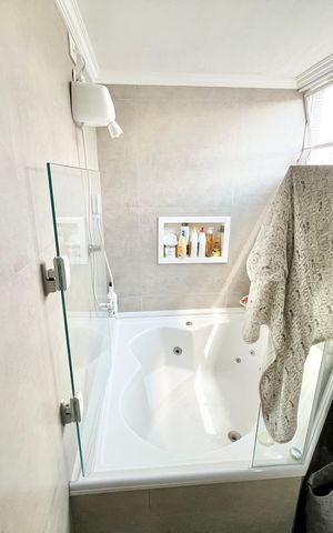 Apartamento à venda com 120m², 3 quartos e 2 vagas Apartamento à venda com 120m², 3 quartos e 2 vagasBanheiro 2