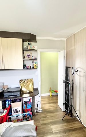 Apartamento à venda com 120m², 3 quartos e 2 vagas Apartamento à venda com 120m², 3 quartos e 2 vagasQuarto 1