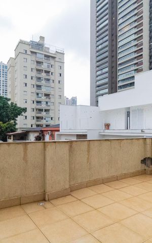 Casa para alugar com 240m², 3 quartos e 2 vagas Casa para alugar com 240m², 3 quartos e 2 vagasVaranda
