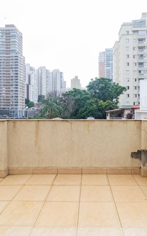 Casa para alugar com 240m², 3 quartos e 2 vagas Casa para alugar com 240m², 3 quartos e 2 vagasVaranda