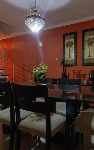 Casa para alugar com 240m², 3 quartos e 2 vagas Casa para alugar com 240m², 3 quartos e 2 vagasCopa