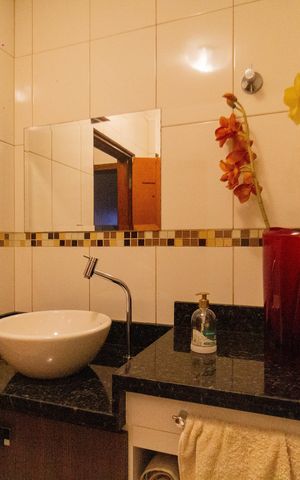 Casa para alugar com 240m², 3 quartos e 2 vagas Casa para alugar com 240m², 3 quartos e 2 vagasBanheiro