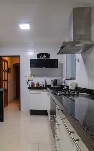 Casa para alugar com 240m², 3 quartos e 2 vagas Casa para alugar com 240m², 3 quartos e 2 vagasCozinha