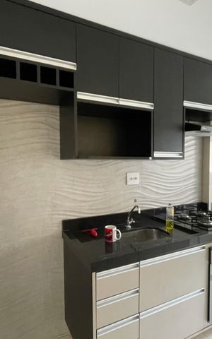 Apartamento para alugar com 49m², 2 quartos e 1 vaga Apartamento para alugar com 49m², 2 quartos e 1 vagaCozinha - Armários