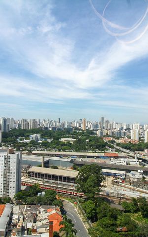 Studio para alugar com 30m², 1 quarto e 1 vaga Studio para alugar com 30m², 1 quarto e 1 vagaVistas - Sala e Quarto