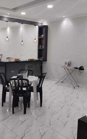 Casa à venda com 260m², 2 quartos e 3 vagas
