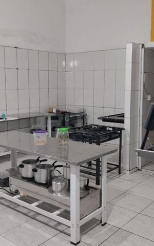 Casa à venda com 260m², 2 quartos e 3 vagas