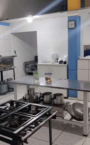 Casa à venda com 260m², 2 quartos e 3 vagas