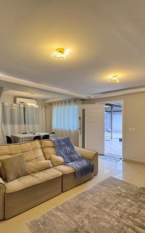 Casa de condomínio para alugar com 280m², 4 quartos e 2 vagas Casa de condomínio para alugar com 280m², 4 quartos e 2 vagasSala