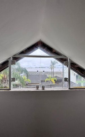 Casa de condomínio para alugar com 280m², 4 quartos e 2 vagas Casa de condomínio para alugar com 280m², 4 quartos e 2 vagasSótão