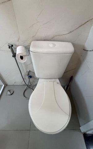 Casa de condomínio para alugar com 280m², 4 quartos e 2 vagas Casa de condomínio para alugar com 280m², 4 quartos e 2 vagasSuíte 1 - Banheiro