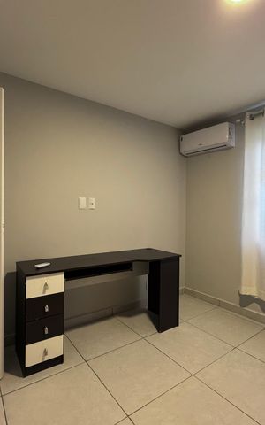 Casa de condomínio para alugar com 280m², 4 quartos e 2 vagas Casa de condomínio para alugar com 280m², 4 quartos e 2 vagasQuarto 1