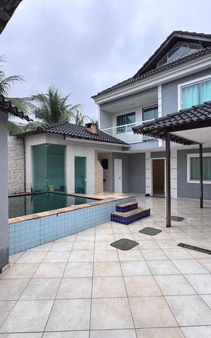 Casa de condomínio para alugar com 280m², 4 quartos e 2 vagas Casa de condomínio para alugar com 280m², 4 quartos e 2 vagasÁrea externa