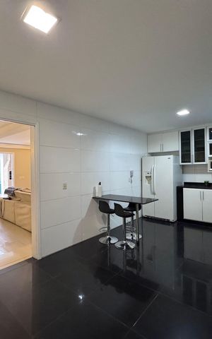 Casa de condomínio para alugar com 280m², 4 quartos e 2 vagas Casa de condomínio para alugar com 280m², 4 quartos e 2 vagasCozinha