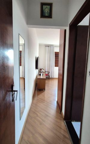 Casa à venda com 180m², 4 quartos e 2 vagas Casa à venda com 180m², 4 quartos e 2 vagasQuarto