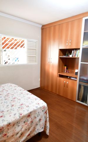 Casa à venda com 286m², 3 quartos e 4 vagasQuarto 3 - Suíte