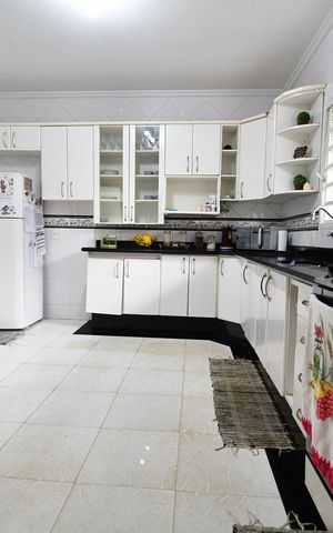 Casa à venda com 286m², 3 quartos e 4 vagasCozinha