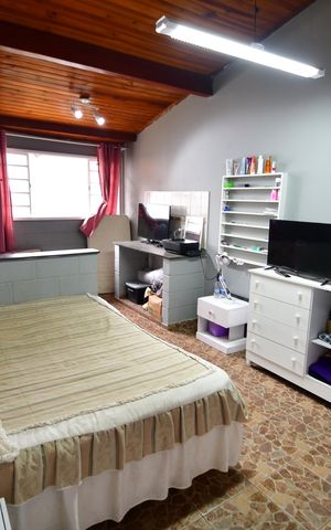 Casa à venda com 286m², 3 quartos e 4 vagasQuarto de Serviço