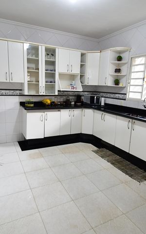 Casa à venda com 286m², 3 quartos e 4 vagasCozinha