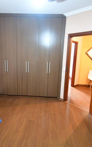 Casa à venda com 286m², 3 quartos e 4 vagasQuarto 1